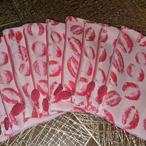 Ipsy Cosmetic Bags Collection lot of 10 Red Lips Kisses Brand new